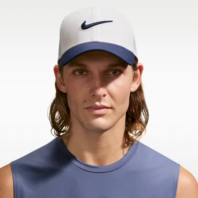 Nike Unisex Dri-fit Club Structured Swoosh Cap In White