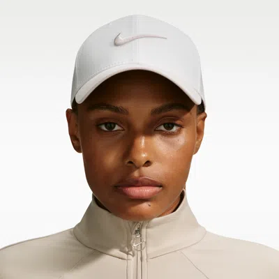 Nike Unisex Dri-fit Club Structured Swoosh Cap In White