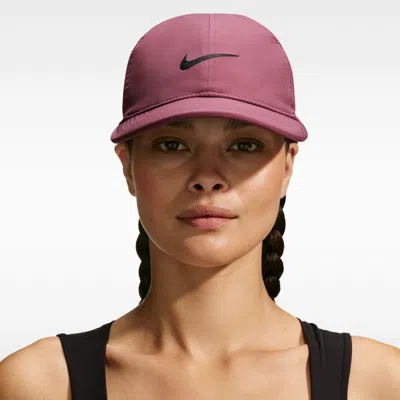 Nike Unisex Dri-fit Club Unstructured Featherlight Cap In Red