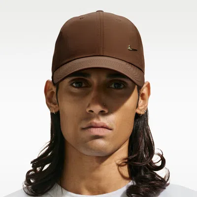 Nike Unisex Dri-fit Club Unstructured Metal Swoosh Cap In Brown