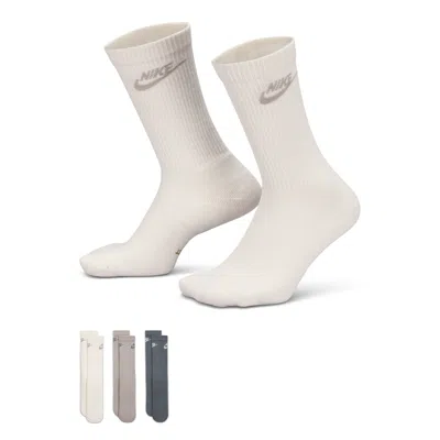 Nike Everyday Elevated Futura Crew Socks 3 Pack In White