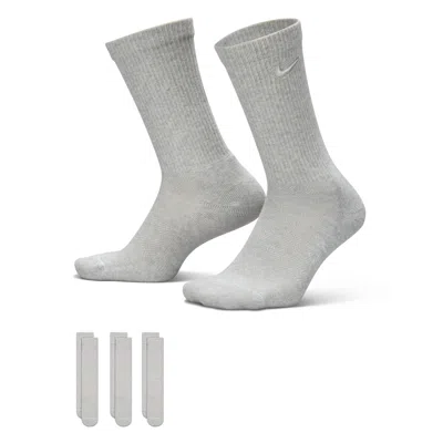 Nike Unisex Everyday Elevated Crew Socks (3 Pairs) In Gray