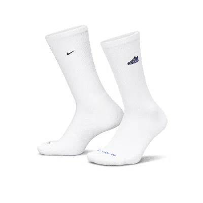 Nike Unisex Everyday Plus Cushioned Crew Socks (1 Pair) In White