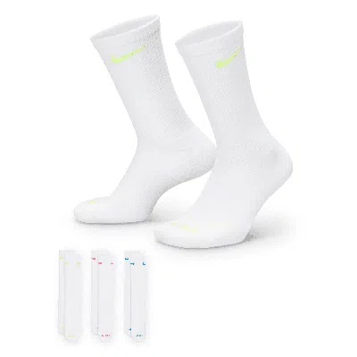 Nike Unisex Everyday Plus Cushioned Training Crew Socks (3 Pairs)