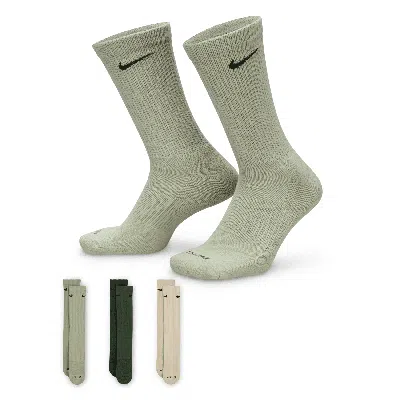 Nike Unisex Everyday Plus Cushioned Training Crew Socks (3 Pairs) In Multicolor