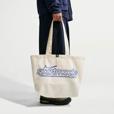Nike Unisex Heritage 2.0 Tote Bag (22l) In Brown