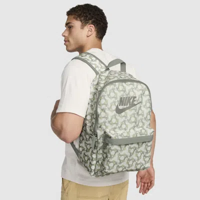 Nike Unisex Heritage Backpack (25l) In Green