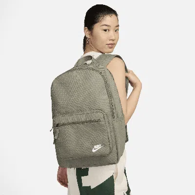 Nike Unisex Heritage Eugene Backpack (23l) In Green