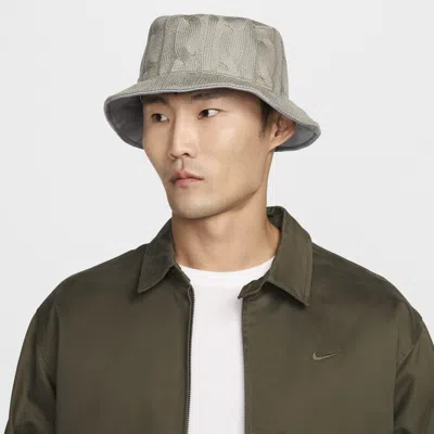Nike Unisex Life Apex Reversible Bucket Hat In Grey