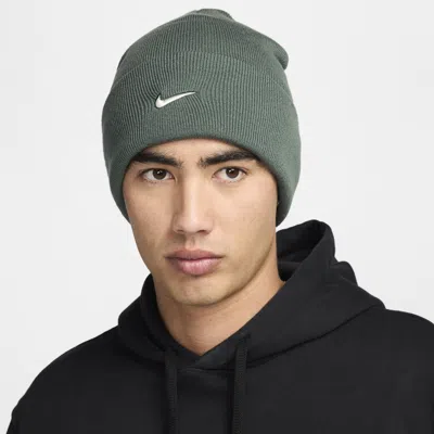 Nike Unisex Peak Swoosh Beanie In Green