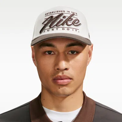Nike Unisex Rise Structured A-frame Cap In White