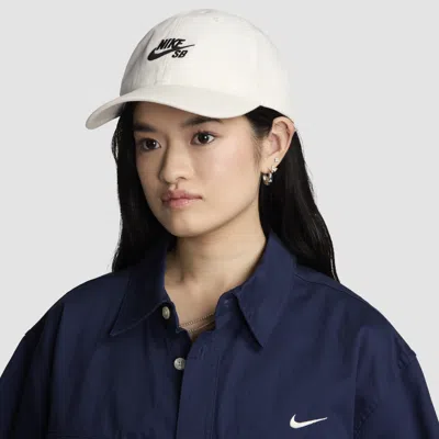 Nike Unisex  Sb Club Unstructured Skate Cap In White