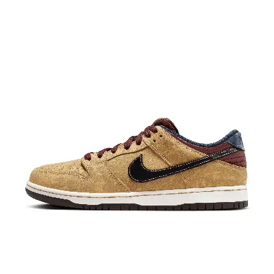 Nike Unisex  Sb Dunk Low Pro Skate Shoes In Brown