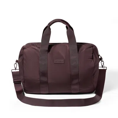 Nike Unisex Skims Puffer Gym Bag In Brown