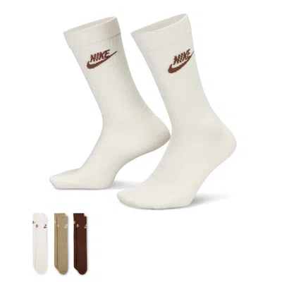 Nike Unisex  Sportswear Everyday Essential Crew Socks (3 Pairs) In White