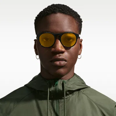 Nike Unisex Swerve Team Road Tint In Metallic