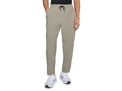 Nike Unlimited Dri-fit Versatile Cargo Pants In Brown