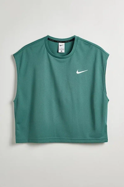 Nike Uo Exclusive Cropped Swim Shirt Top In Green, Men's At Urban Outfitters In Green