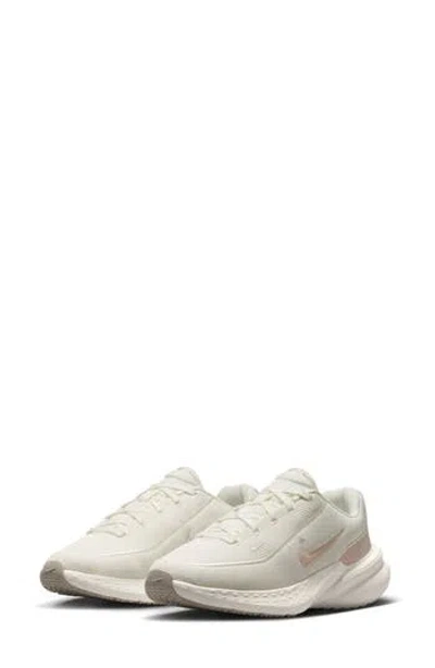 Nike Uplift Sc Sneaker In Multi