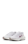 Nike Uplift Sc Sneaker In White