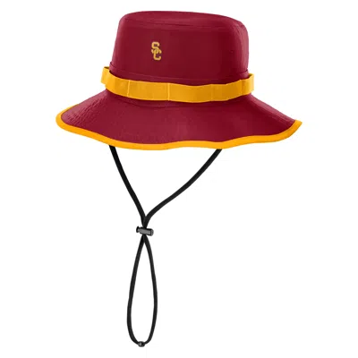 NIKE USC SIDELINE APEX GAMEDAY BOONIE  MEN'S DRI-FIT COLLEGE BUCKET HAT,1015854679