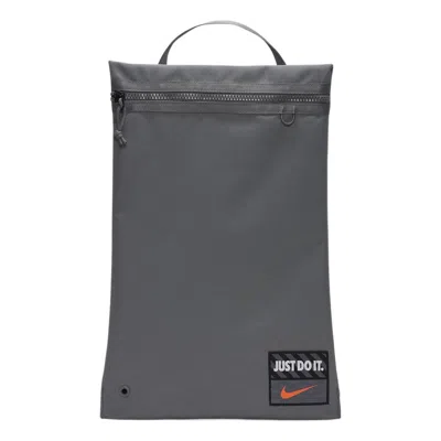 Nike Utility In Gray