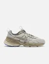 Nike Women's V2k Run Gore-tex Waterproof Shoes In White