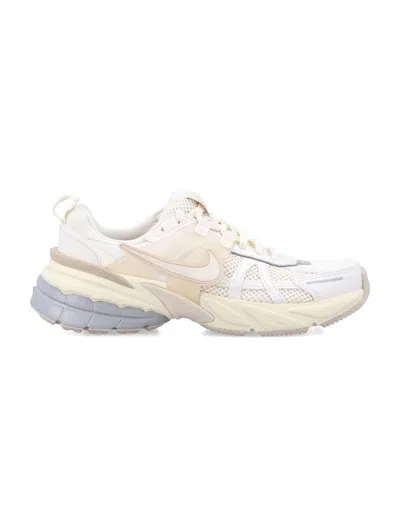 Nike Mesh Upper Pull Tab Rubber Sole In Pale Ivory