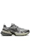 Nike V2k Run "pure Platinum/wolf Grey" Sneakers In Grau