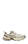 Nike V2k Run Sneaker