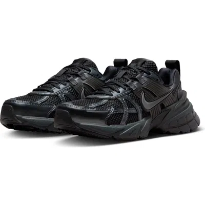Nike V2k Run Sneaker In Black