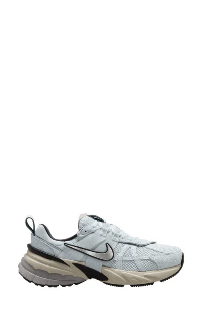 Nike V2k Run Sneaker In Platinum/ Chrome/ Platinum