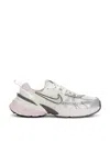 Nike V2k Run Sneaker In Silver