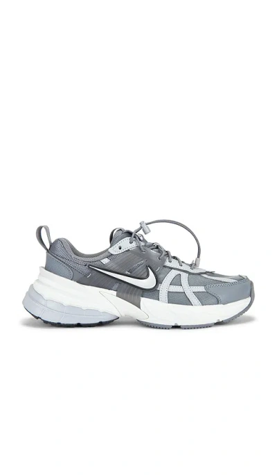 Nike V2k Run Speed Lace Sneaker In Gray