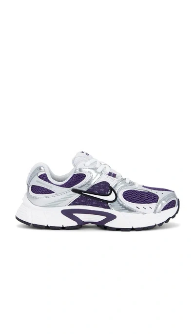 Nike V5 Rnr In White