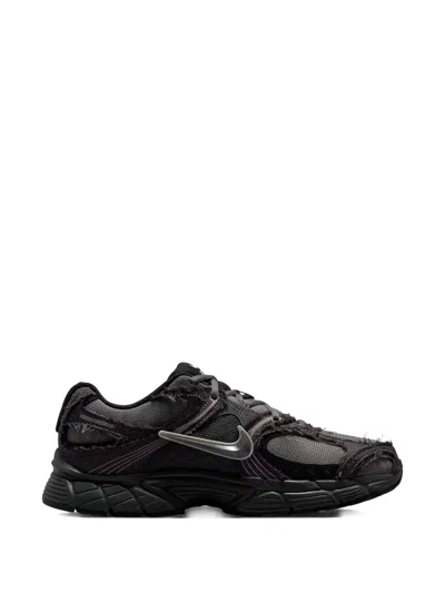 Nike V5 Rnr Frayed Sneakers In Gray