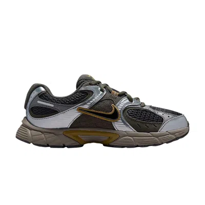 Pre-owned Nike V5 Rnr Gs 'olive Flak Smoke Grey' | Brown | Kid's Size 6.5