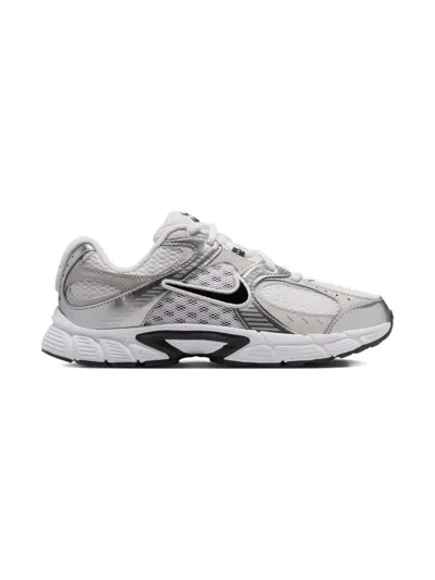 Nike Kids' V5 Rnr Gs Sneakers In White