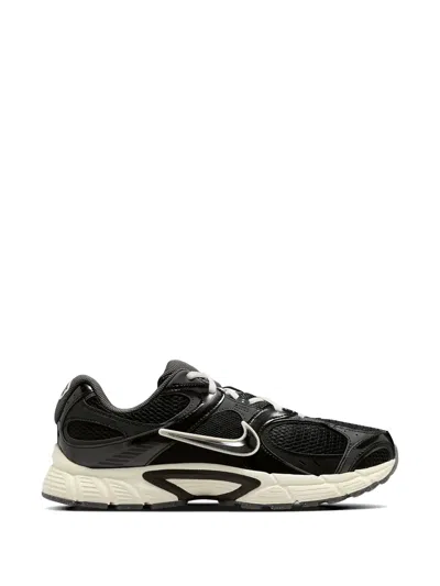 Nike V5 Rnr Jackie Robinson Day Sneakers In Black