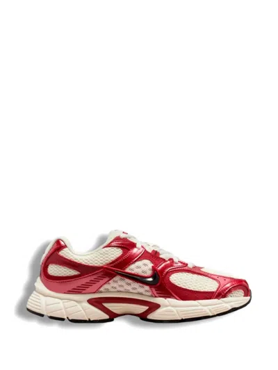 Nike V5 Rnr Panelled Sneakers In Red