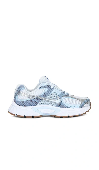 Nike V5 Rnr Premium Sneaker In Multi
