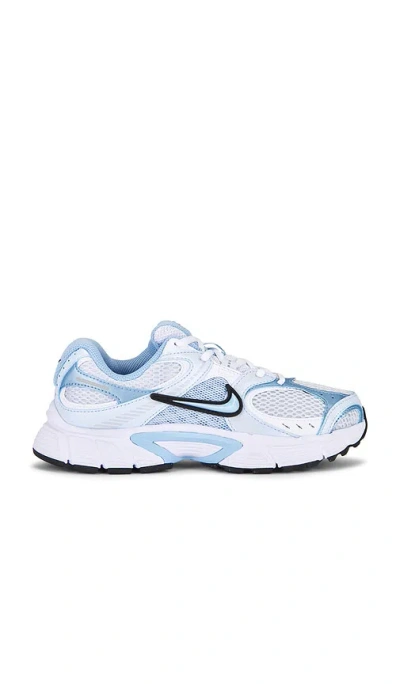 Nike V5 Rnr Sneaker In Multi