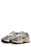 Nike V5 Rnr Sneaker In Multi