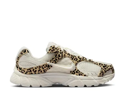 NIKE NIKE V5 RNR SNEAKER