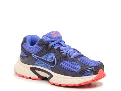 Nike V5 Rnr Sneaker In Purple