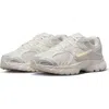 Nike V5 Rnr Sneaker In White