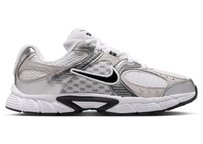 Pre-owned Nike V5 Rnr Sneakers In White/vast Grey/college Grey In Gray