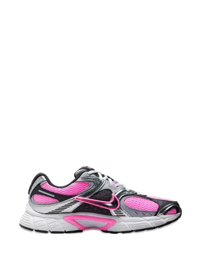 Nike V5 Rnr Sneakers In Pink