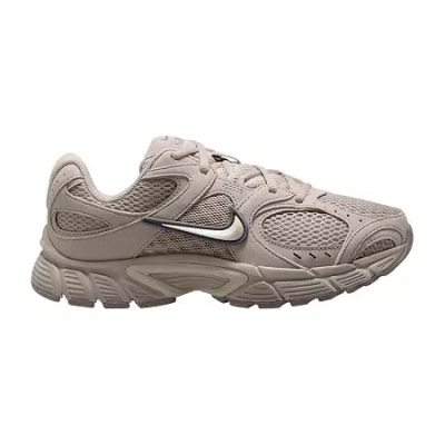 Nike Womens  V5 Rnr In Lt Orewood Brn/pale Ivory/black