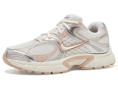 Nike V5 Rnr Women's Shoes Phantom/phantom/chalk/shimmer/pencil Point/shimmer: 9.5 B - Medium, Synthetic/t In Multi
